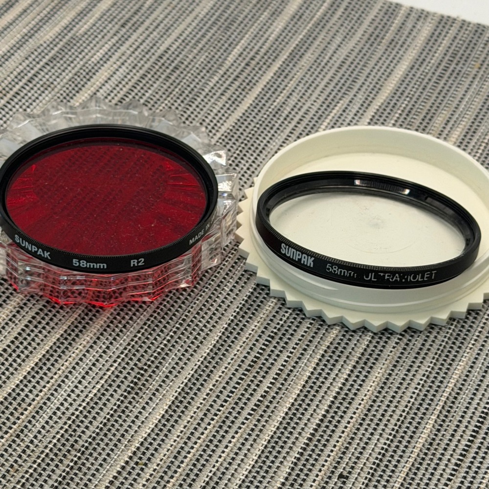 Sunpak 58mm Lens Filter Set R2 Red and Ultraviolet UV Protection Made in Japan
